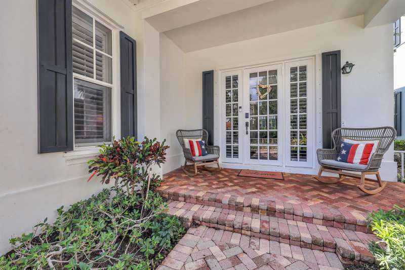 212 W Bay Cedar Circle, Jupiter FL 33458