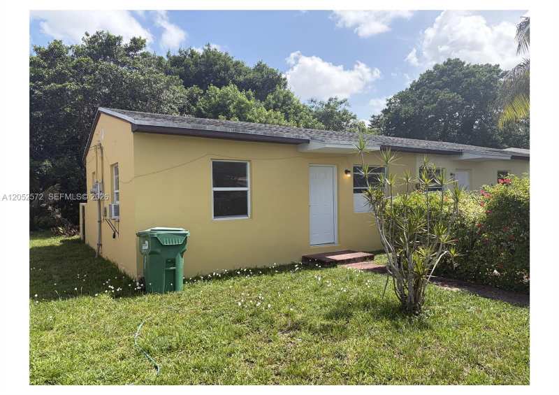 2534 NW 80th St # 2534, Miami FL 33147