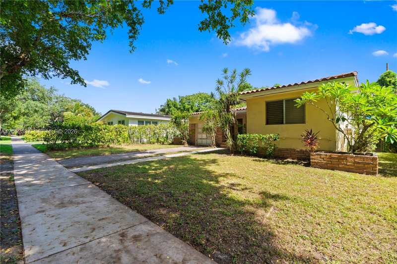 1505 Zoreta Ave, Coral Gables FL 33146