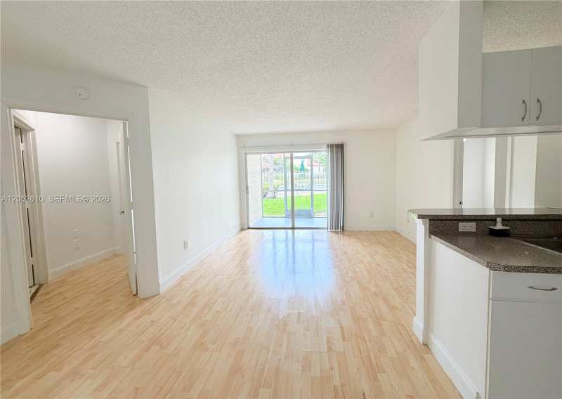 420 S Park RD # 108, Hollywood FL 33021