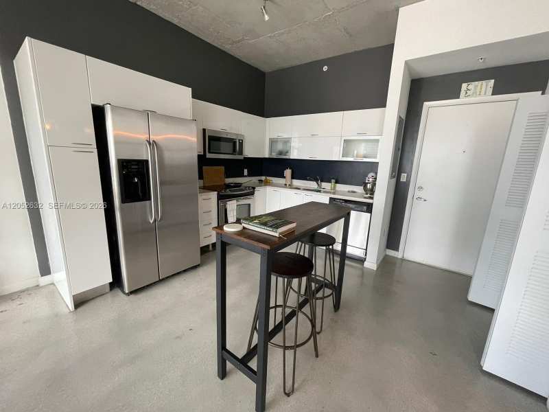 133 NE 2nd Ave # 2204, Miami FL 33132