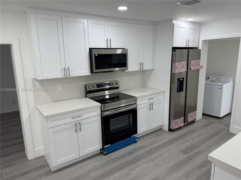 13885 NW 5th Ave, North Miami FL 33168