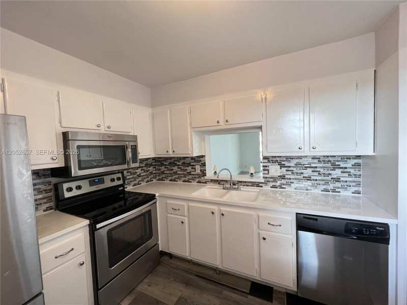 301 NE 14th Ave # 608, Hallandale Beach FL 33009