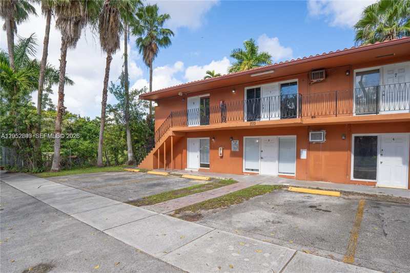 1333 NW 15th St # 10, Miami FL 33125