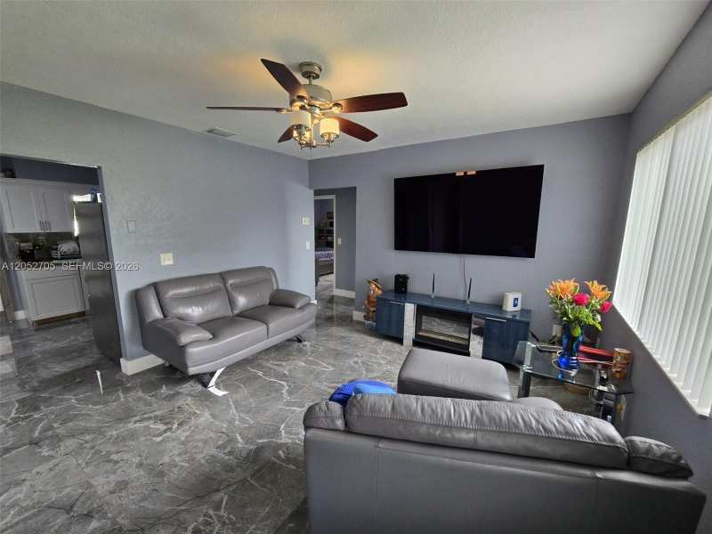 3445 NW 81st Ter, Miami FL 33147