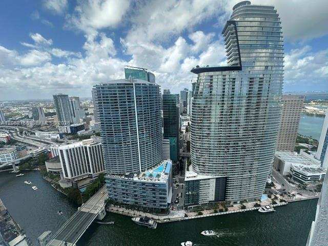 475 Brickell Ave # 5010, Miami FL 33131