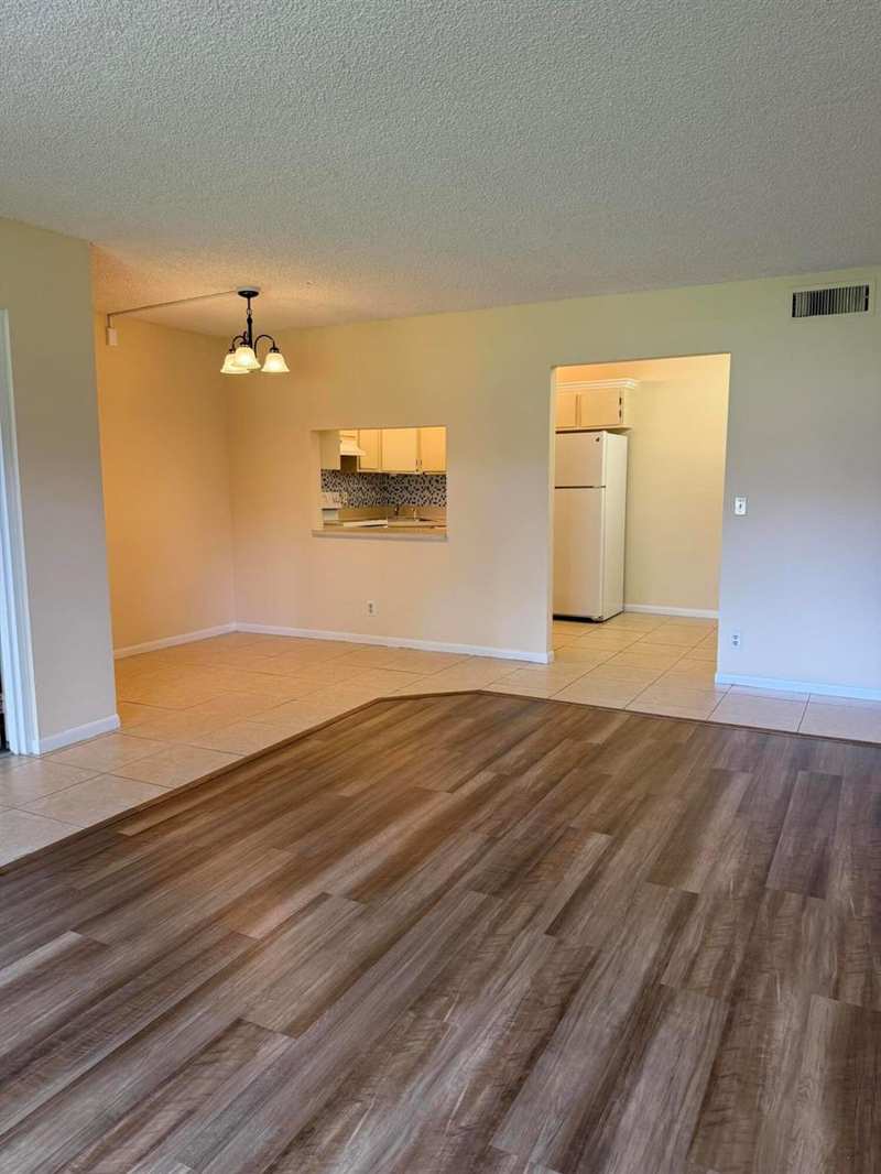 718 SUNNY PINE Way # B1, FL 33415