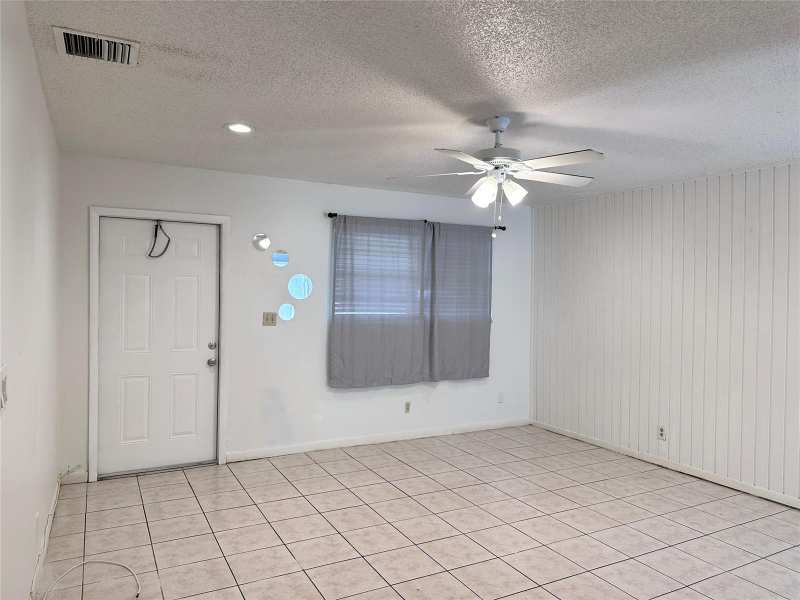 5650 SW 26th Street # 2, West Park FL 33023