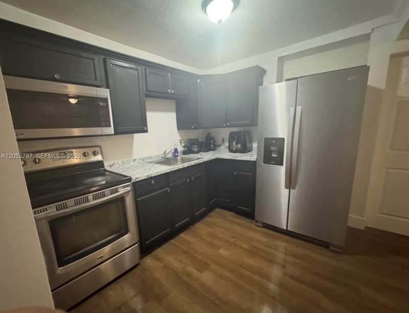 2354 NW 93rd Ter, Miami FL 33147