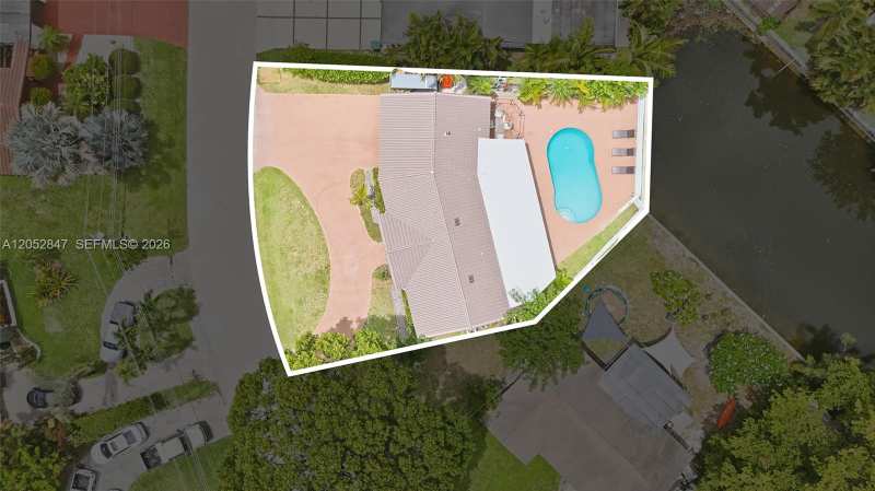3650 NW 17th Ter, Oakland Park FL 33309