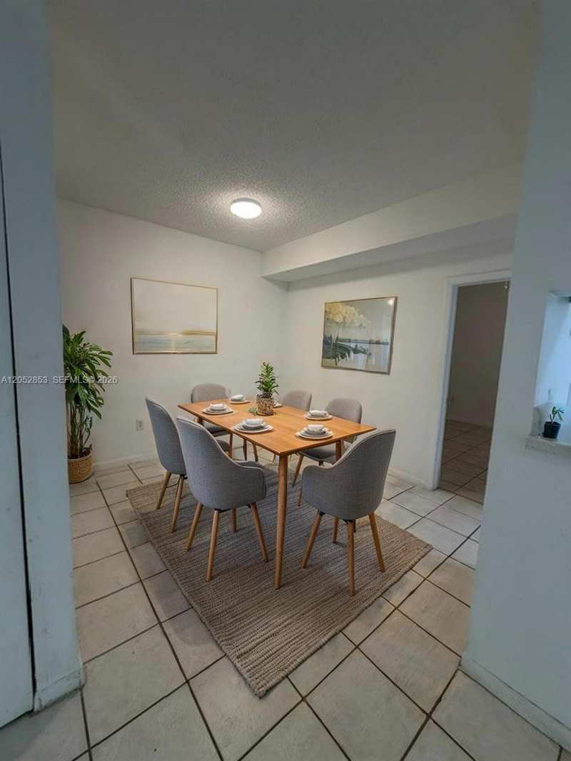 2421 NW 96th Ter # 20J, Pembroke Pines FL 33024