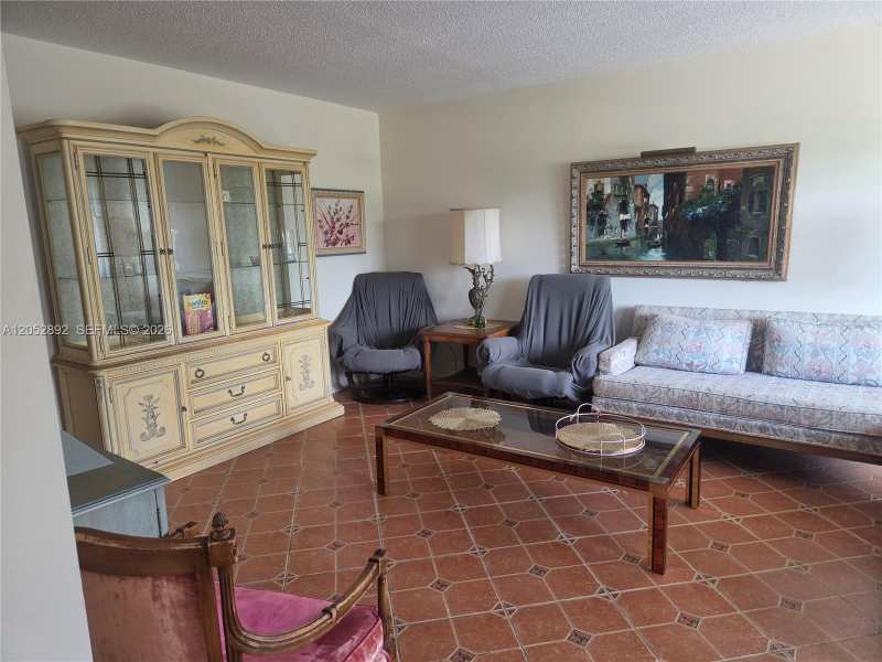 ASHBY D CONDO