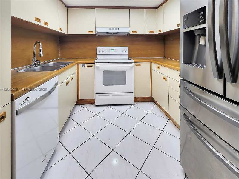 9070 SW 125th Ave # A203, Miami FL 33186