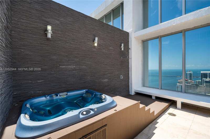 495 Brickell # 5705, Miami FL 33131