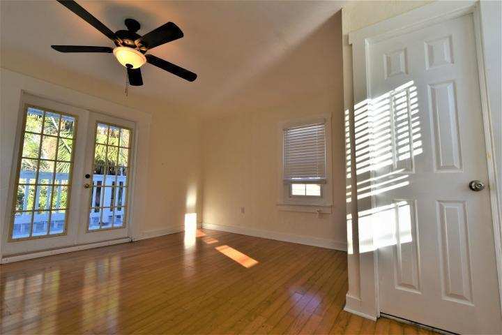 918 S M Street, FL 33460