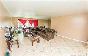 5333 NW 18th St # 3A, Lauderhill FL 33313