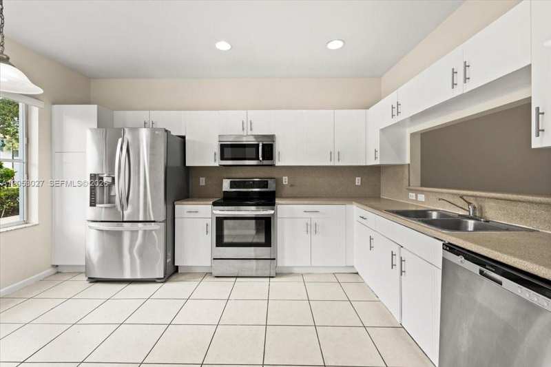 2779 SW 82nd Ave # 105, Miramar FL 33025
