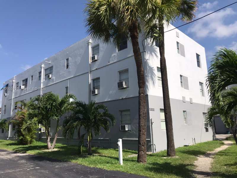 5250 NW 26th Ave # 12, Miami FL 33142