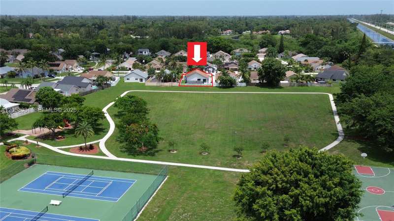 22738 Pickerel Cir, Boca Raton FL 33428