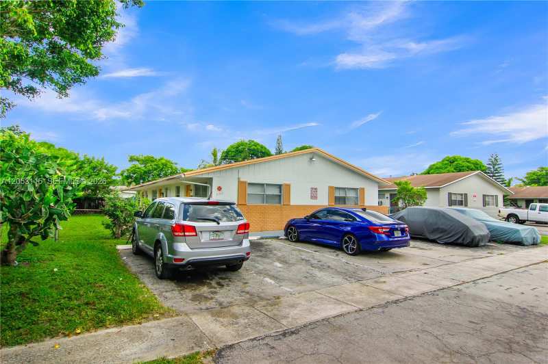 5311 NW 16th St, Lauderhill FL 33313