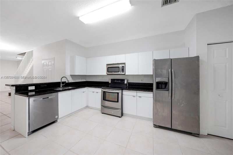 3903 Tree Top Dr # 3903, Weston FL 33332
