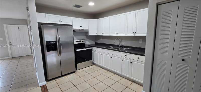 19572 NW 29th Pl # 19572, Miami Gardens FL 33056