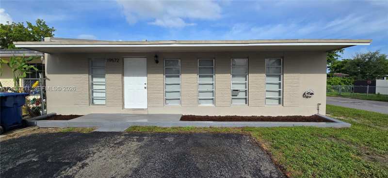 19572 NW 29th Pl # 19572, Miami Gardens FL 33056