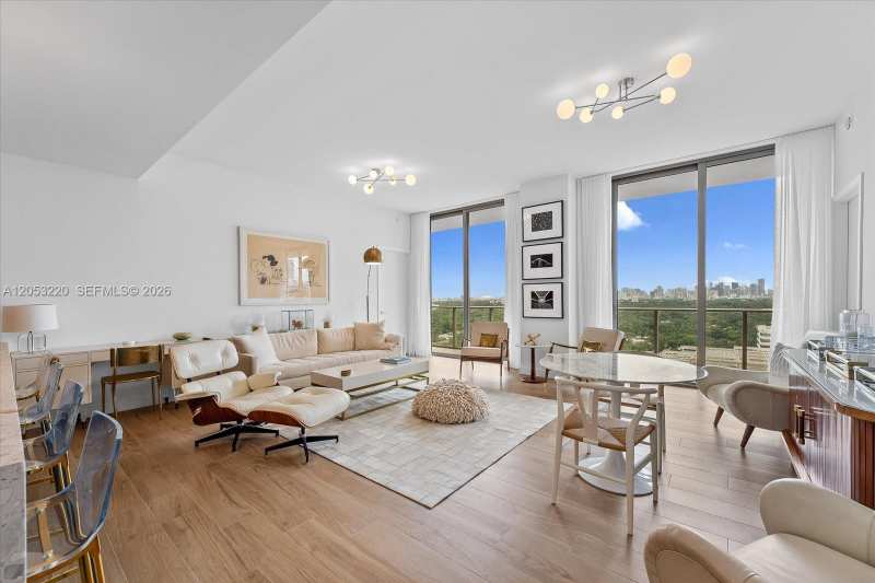 2678 Tigertail Ave # 1508, Miami FL 33133