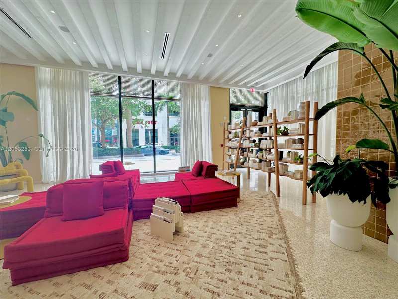 90 NE 32ND ST # 1012, Miami FL 33137