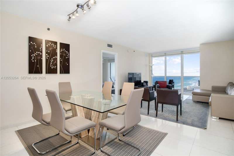 1830 S Ocean Dr # 3204, Hallandale Beach FL 33009