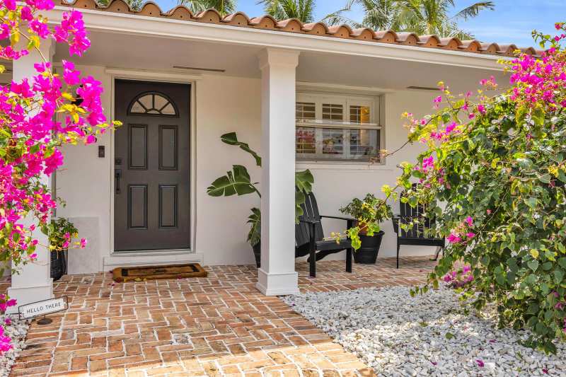 366 ELM Avenue, Tequesta FL 33469