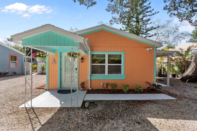2394 EASY Street, Palm Beach Gardens FL 33410