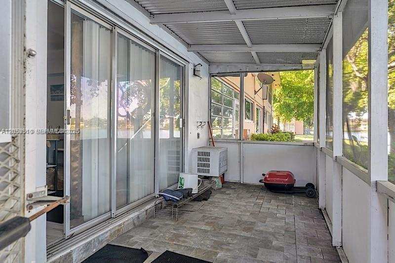19000 NE 3rd Ct # 405, Miami FL 33179