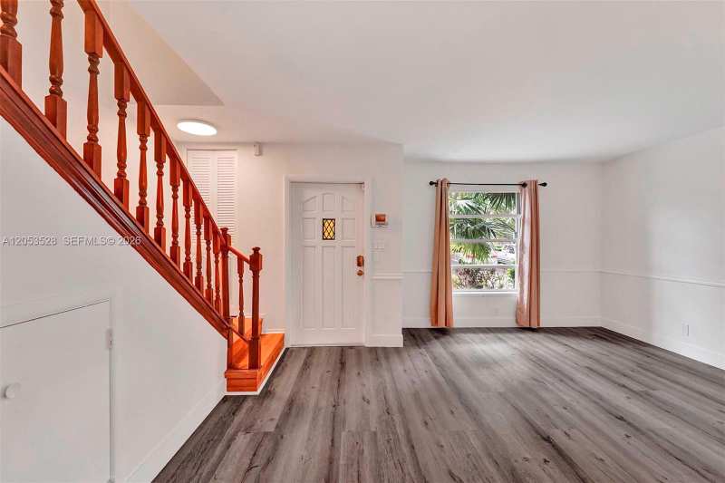 1001 Three Islands Blvd # 28, Hallandale Beach FL 33009