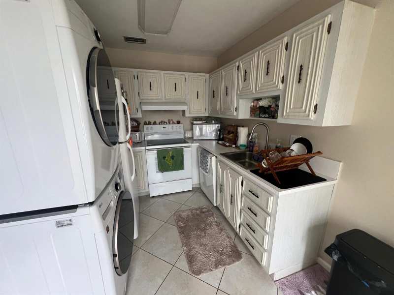 8584 BELLA VISTA Drive, Boca Raton FL 33433