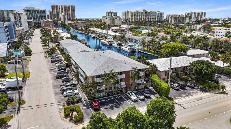 3220 Bayview Drive # 202, Fort Lauderdale FL 33306