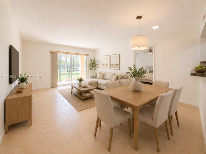 440 S Park # 109, Hollywood FL 33021