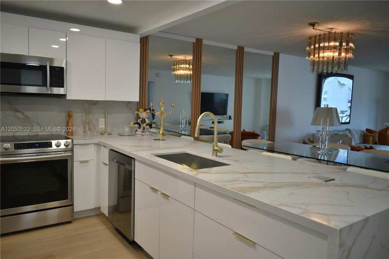 1865 S Ocean Dr # 14N, Hallandale Beach FL 33009