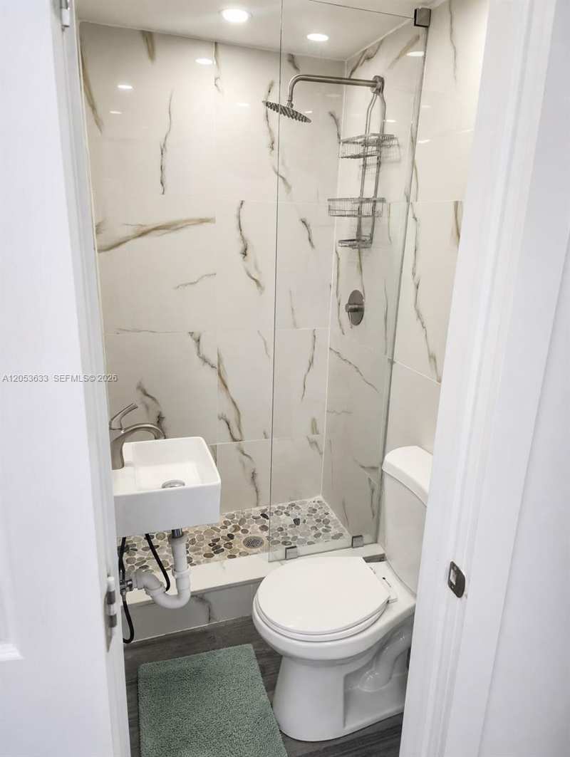 2323 Taft Street # 2, Hollywood FL 33020