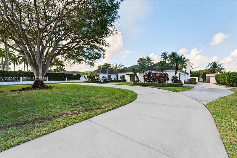 3000 SW 130th Ave, Miami FL 33175