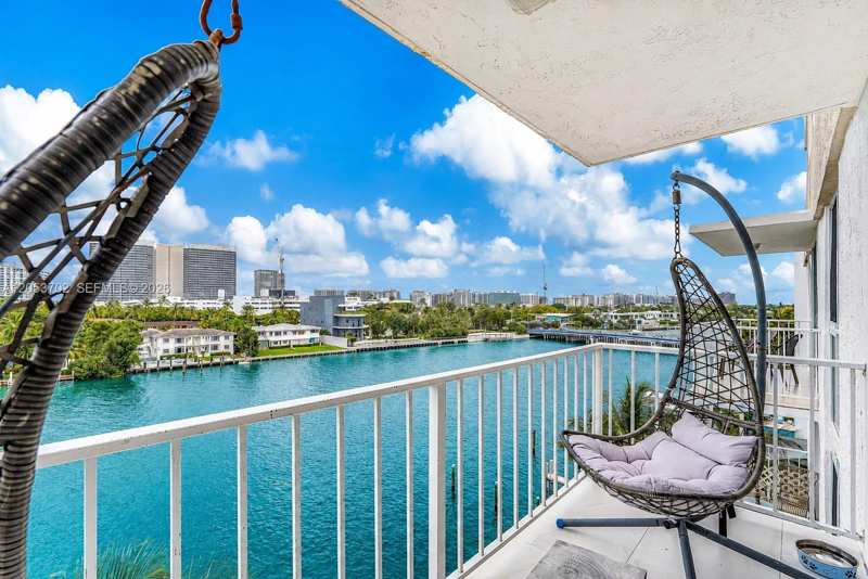 9721 E Bay Harbor Dr # 6D, Bay Harbor Islands FL 33154