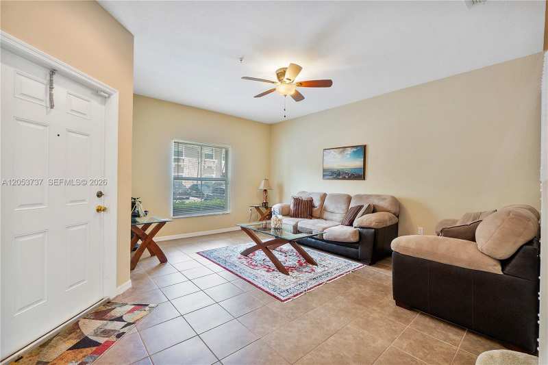 2851 W Prospect Rd # 1307, Tamarac FL 33309