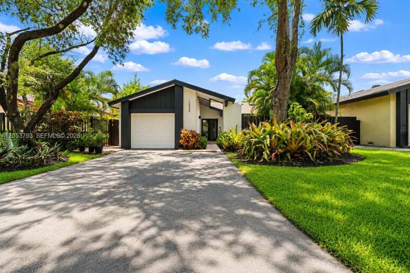 10932 SW 135th Ct Cir, Miami FL 33186