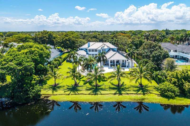 17837 Fieldbrook Circle W, Boca Raton FL 33496