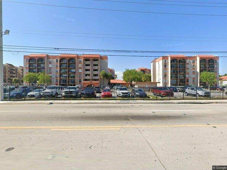 5201 NW 7th St # 408, Miami FL 33126