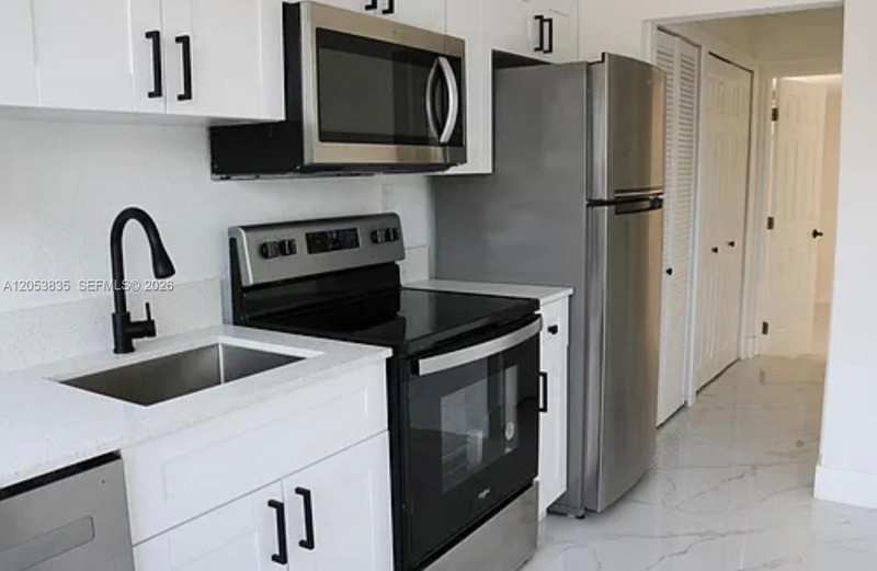 1237 NW 33rd Ave, Miami FL 33125