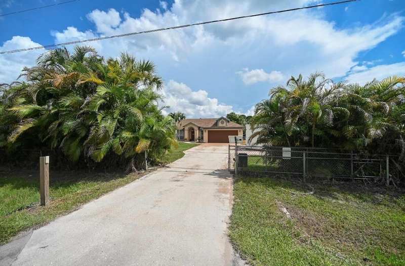 14918 92nd Court N, West Palm Beach FL 33412