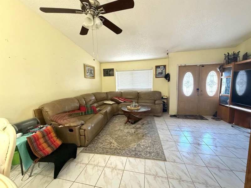 2000 NW 70th Lane, Margate FL 33063