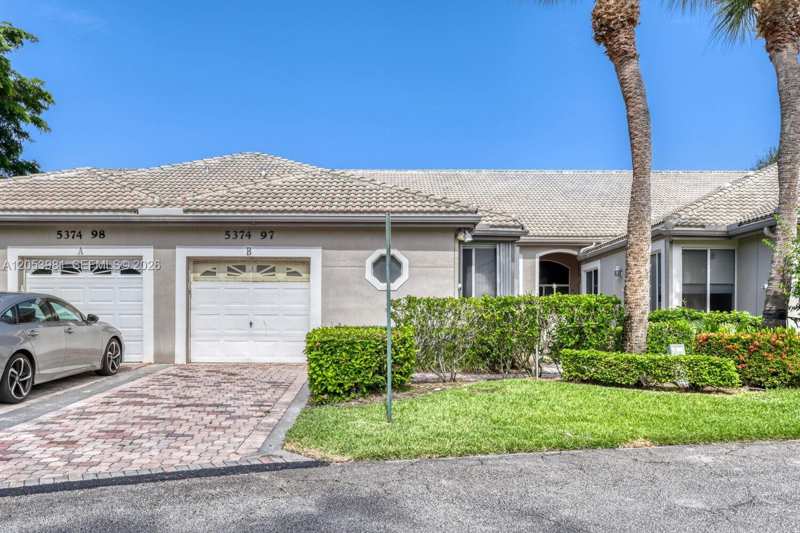 5374 Monterey Cir # B, Delray Beach FL 33484