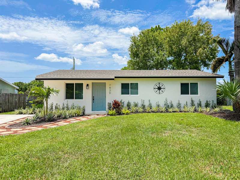 7430 Cocoanut Drive, Lake Worth FL 33467